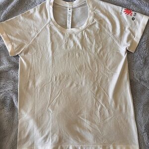 Lululemon Swiftly Tech Short Sleeve Houston 10k size 8